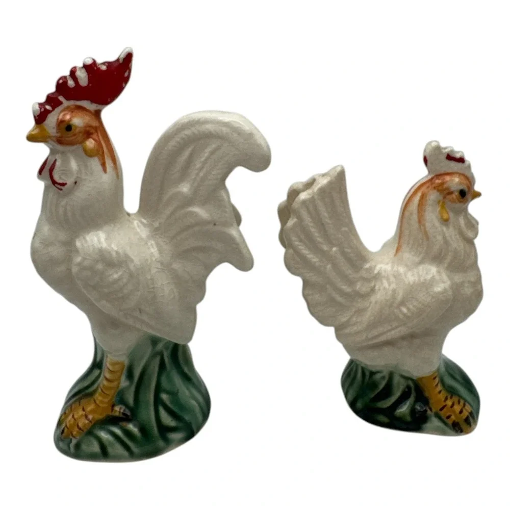 Vintage Ceramic Rooster & Hen Salt and Pepper Shakers Farmhouse Country Kitchen